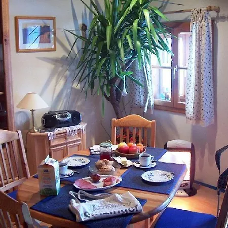 Exklusives-bayerisches-landhaus-chalet-ilona-im-park-haus-20 * Windorf